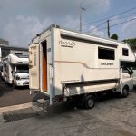 1톤 트럭 캠퍼 캠핑카 2021년 실내 신품급