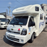 제일모빌 블루스타 570 2018년식 중고 모터홈 캠핑카