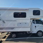 트럭캠퍼(풀하우스모빌) 2023년식 중고 모터홈 캠핑카