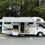 레인보우4.5 2021년식 중고 캠핑카