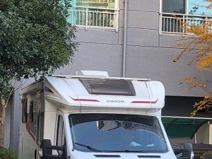 리모르 EVO 2023년식 중고 모터홈 캠핑카 판매