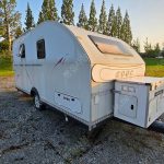 언캠프 500급 중고 카라반 2022년식